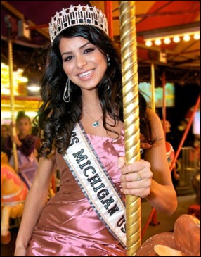 Jelitawan Miss USA 2010 - Rima Fakih 